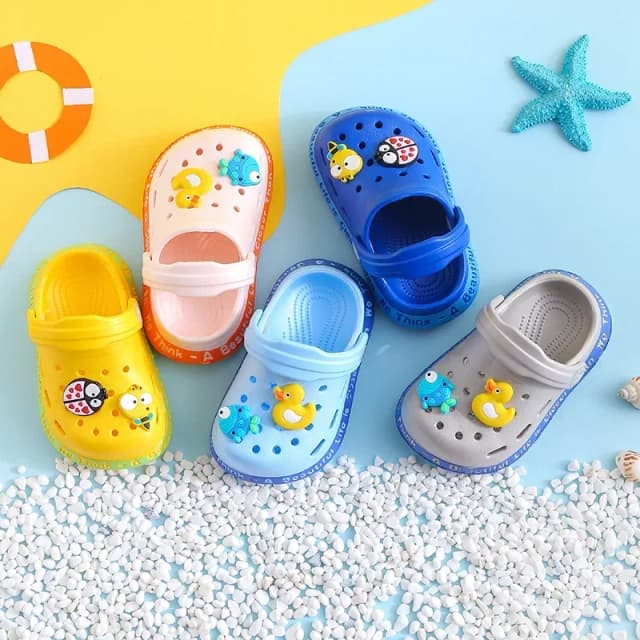 Sommer Kinder Garten Clogs Schuhe Jungen & Mädchen Strand Sandale Kinder Leichte Atmungsaktive Niedlichen Cartoon Slip Baby Hausschuhe