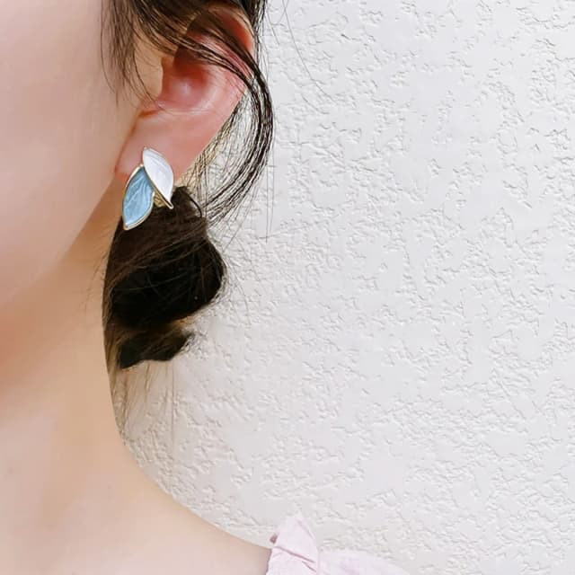 Einfache Retro Blau Weiß Blatt Ohrringe Retro High End Design Ohrringe Wald Stil Modische Ohrring Helle Farben Elegante Frauen
