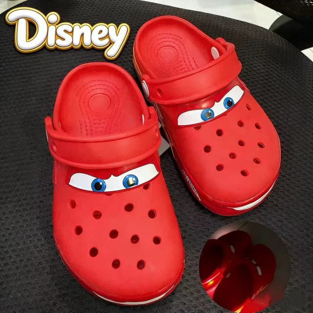 Disney Pixar Lightninged Mcqueens Cartoon Solide Wasserdichte Hausschuhe Fit Kinder Outdoor Sandalen Atmungsaktive EVA Schuhe Weihnachten Geschenk